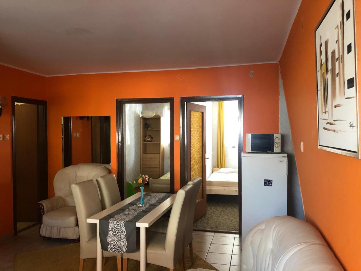 Jesolo Apartmanhaz Balatonkeresztúr Eksteriør bilde
